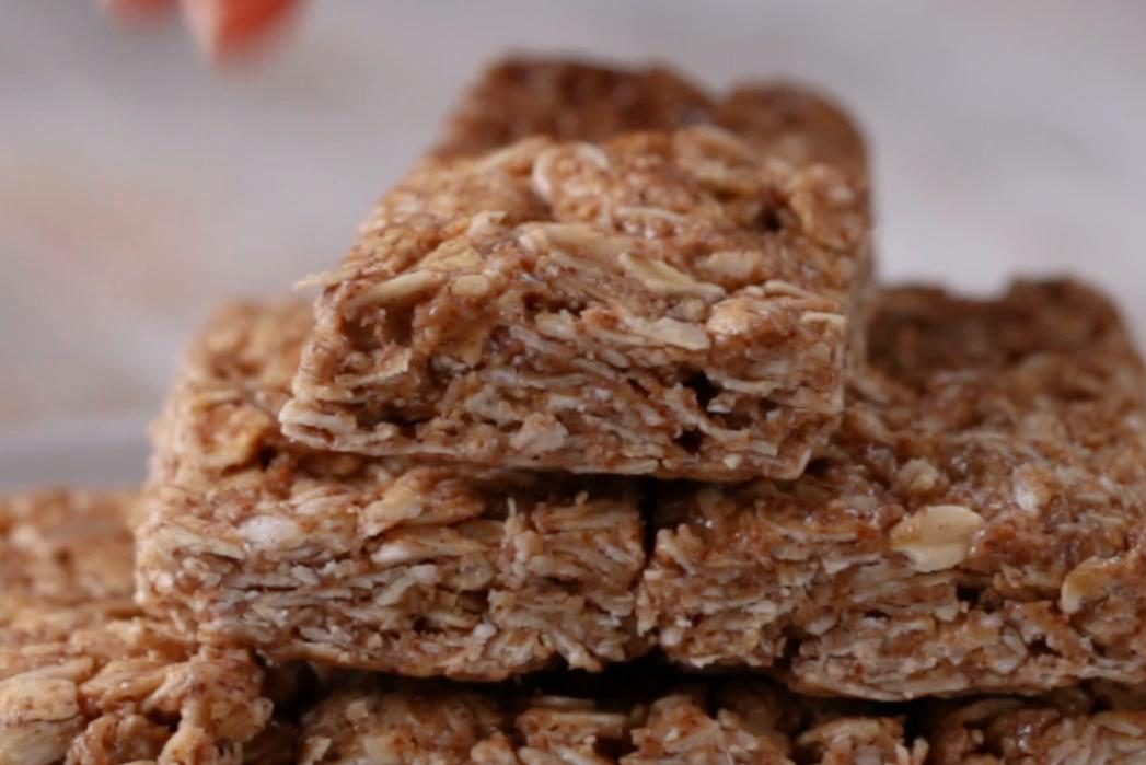 Honey Almond Oat Bars